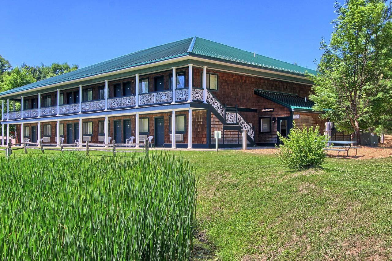 The Legend Cottage Inn Bellaire Екстер'єр фото